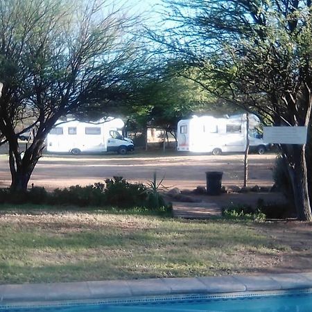 Ombo Rest Camp Hotel Okahandja Luaran gambar