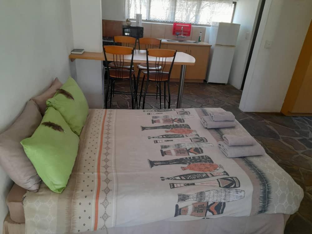 Ombo Rest Camp Hotel Okahandja Luaran gambar