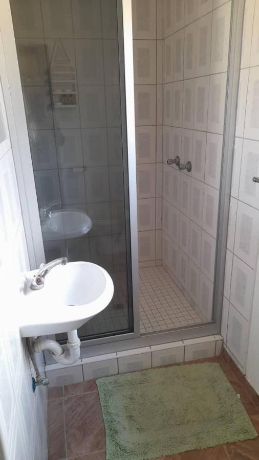 Ombo Rest Camp Hotel Okahandja Bilik gambar
