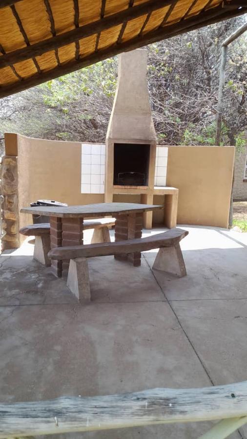 Ombo Rest Camp Hotel Okahandja Bilik gambar
